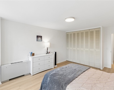 1400 East Avenue - Photo Thumbnail 13