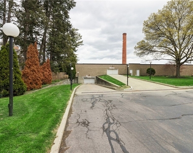 1400 East Avenue - Photo Thumbnail 19
