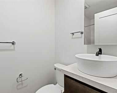1786 Main Street - Photo Thumbnail 6