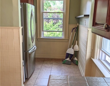 552 Potomac Avenue - Photo Thumbnail 19