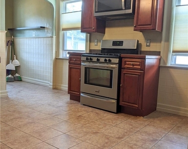 552 Potomac Avenue - Photo Thumbnail 18