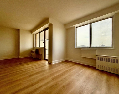 33 North Third Ave - Photo Thumbnail 3