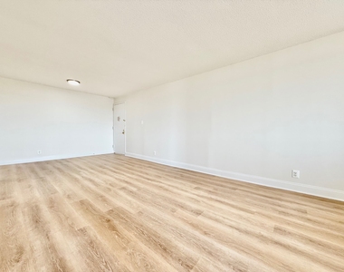 33 North Third Ave - Photo Thumbnail 1