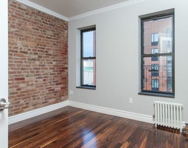 Lexington Ave - Photo Thumbnail 1