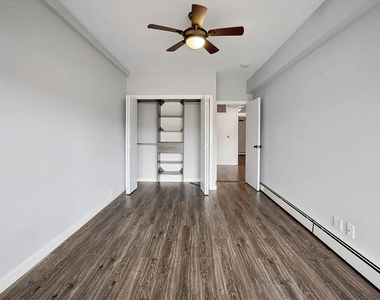 727 Warburton Ave - Photo Thumbnail 1