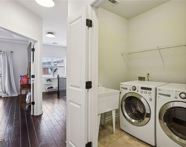 745 Fountainhead Lane - Photo Thumbnail 24