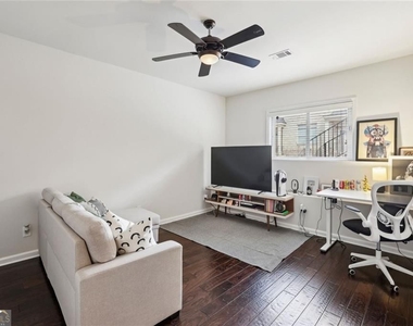 745 Fountainhead Lane - Photo Thumbnail 26