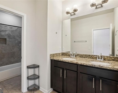 745 Fountainhead Lane - Photo Thumbnail 22