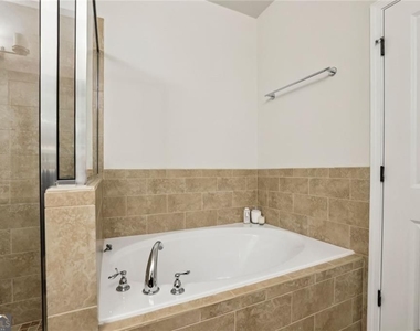 745 Fountainhead Lane - Photo Thumbnail 20