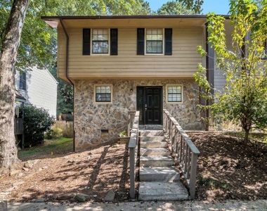 1114 Falling Water Drive Se - Photo Thumbnail 19