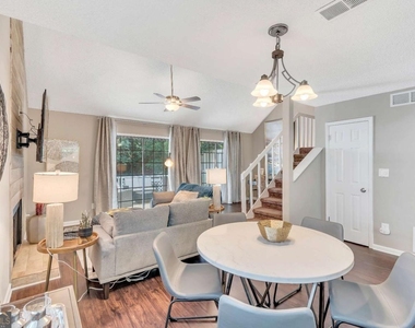 1114 Falling Water Drive Se - Photo Thumbnail 10
