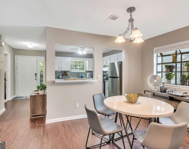 1114 Falling Water Drive Se - Photo Thumbnail 1