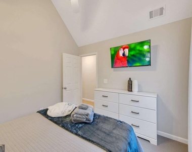 19 Moonlight Drive Se - Photo Thumbnail 19