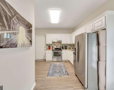 19 Moonlight Drive Se - Photo Thumbnail 11