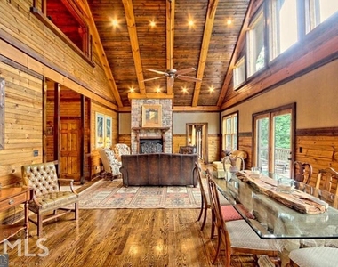 100 Corinth Lane - Photo Thumbnail 6