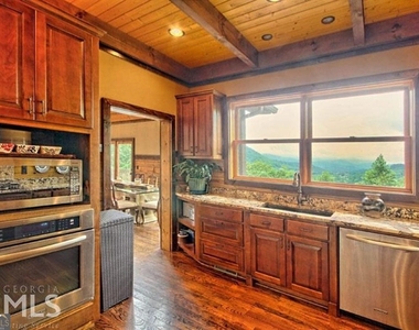 100 Corinth Lane - Photo Thumbnail 10