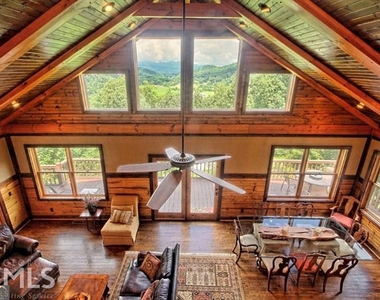 100 Corinth Lane - Photo Thumbnail 5