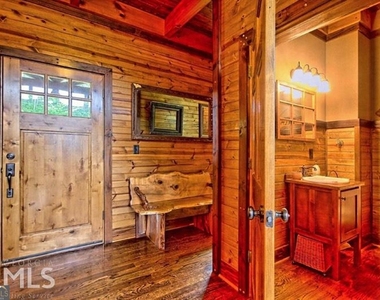 100 Corinth Lane - Photo Thumbnail 4