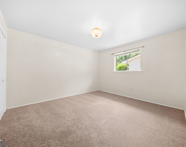 112 Cedar Grove Road - Photo Thumbnail 12