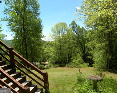 153 Will Zoellner Lane - Photo Thumbnail 23