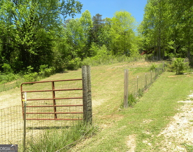 153 Will Zoellner Lane - Photo Thumbnail 28