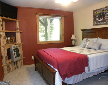 153 Will Zoellner Lane - Photo Thumbnail 18