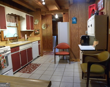 153 Will Zoellner Lane - Photo Thumbnail 12