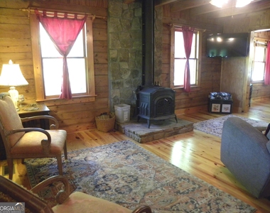 153 Will Zoellner Lane - Photo Thumbnail 2