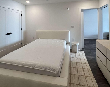 108 Park Place - Photo Thumbnail 18
