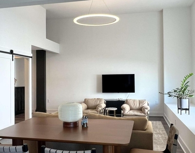 108 Park Place - Photo Thumbnail 11