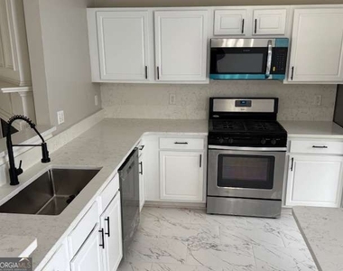 1713 Stanwood Drive Nw - Photo Thumbnail 24