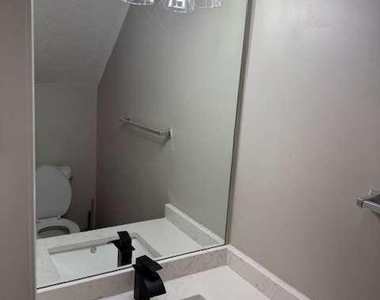 1713 Stanwood Drive Nw - Photo Thumbnail 11