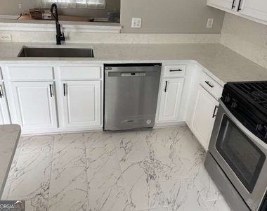 1713 Stanwood Drive Nw - Photo Thumbnail 22