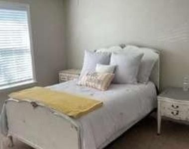 1713 Stanwood Drive Nw - Photo Thumbnail 18