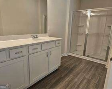 265 Dupont Drive - Photo Thumbnail 9