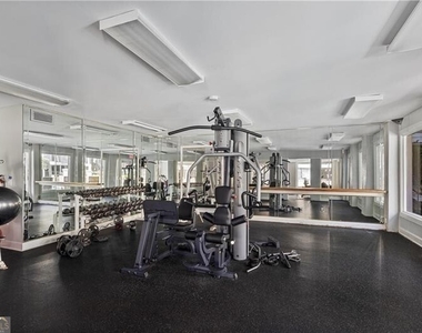 640 Granville Court - Photo Thumbnail 27