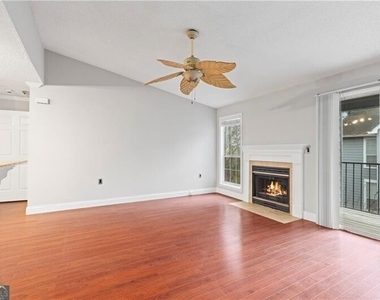 640 Granville Court - Photo Thumbnail 4