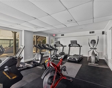 640 Granville Court - Photo Thumbnail 28
