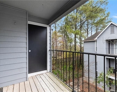 640 Granville Court - Photo Thumbnail 8