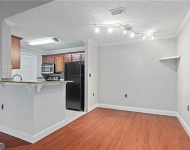 640 Granville Court - Photo Thumbnail 10