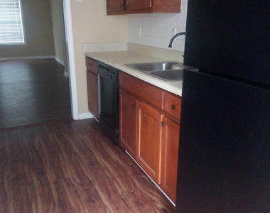 8630 Thomas Road - Photo Thumbnail 1