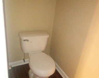 8630 Thomas Road - Photo Thumbnail 6
