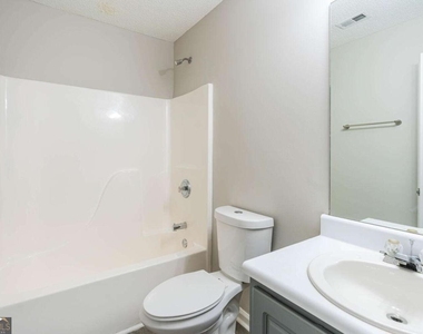 3272 Peach Court Nw - Photo Thumbnail 27