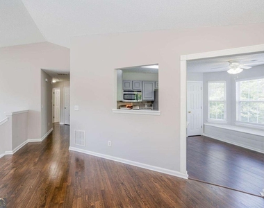 3272 Peach Court Nw - Photo Thumbnail 9