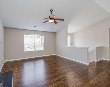 3272 Peach Court Nw - Photo Thumbnail 5