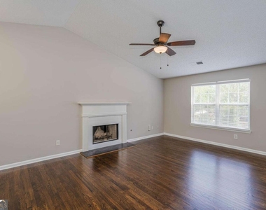 3272 Peach Court Nw - Photo Thumbnail 4