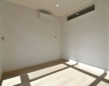 582 East 138th Street - Photo Thumbnail 1