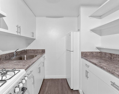 88 Fulton Street - Photo Thumbnail 2
