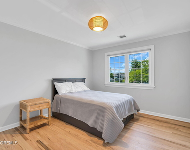 558 Central Avenue - Photo Thumbnail 14