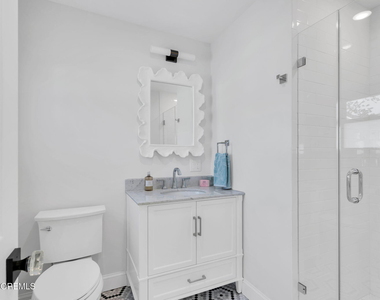 558 Central Avenue - Photo Thumbnail 15